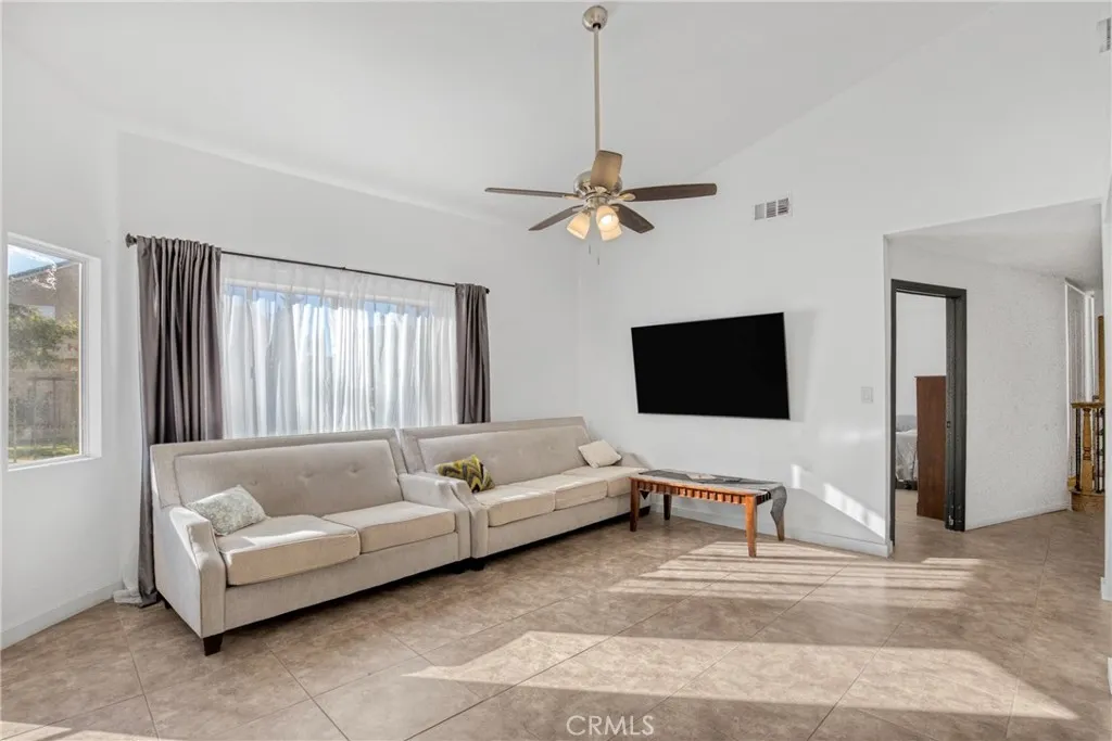 41509 51st W, Quartz Hill, California 93536 home-pic-10